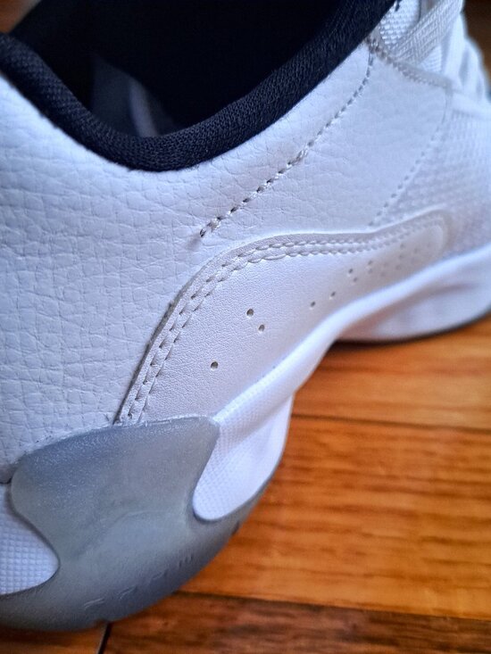 Air Jordan 11 CMFT Low Size 6.5Y Big Kids' Leather Shoes Sneakers DV2208-100 EUC - Picture 10 of 13